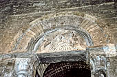 Basilica del Santo Sangue, piazza dei Burg - Brugge. La cappella bassa. timpano del battesimo di San Basilio. 